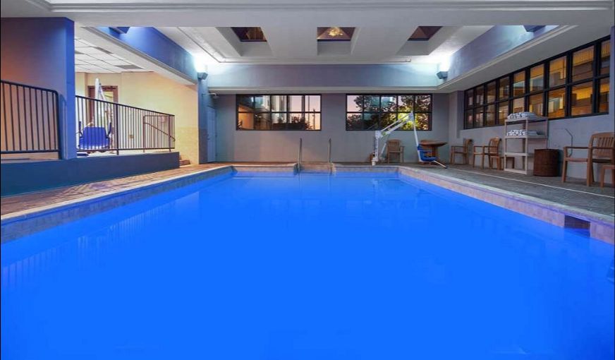 Wingate by Wyndham Oklahoma City Airport, room with private jacuzzi, photo 6