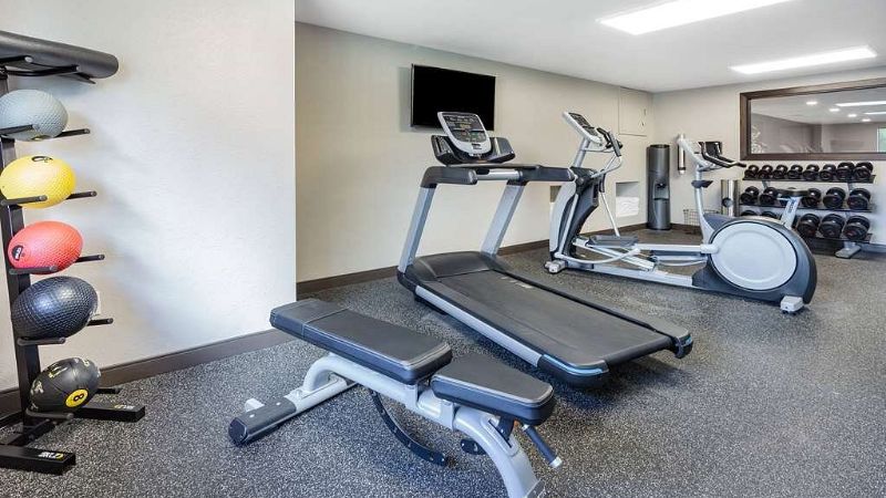 Wingate by Wyndham Wisconsin Dells Waterpark, room with private jacuzzi, photo 8