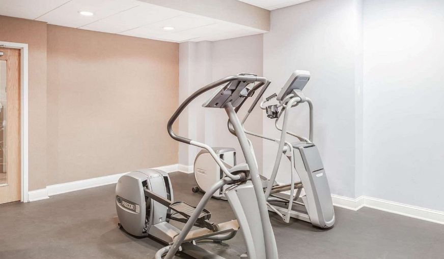 Wyndham Virginia Beach Oceanfront, room with private jacuzzi, photo 8