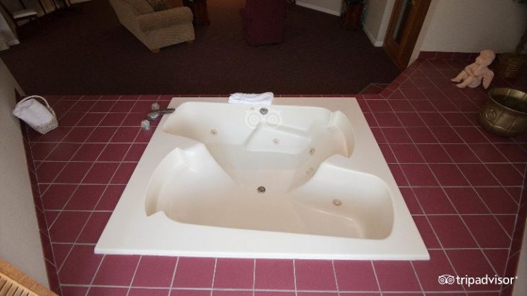 Zoder’s Inn & Suites