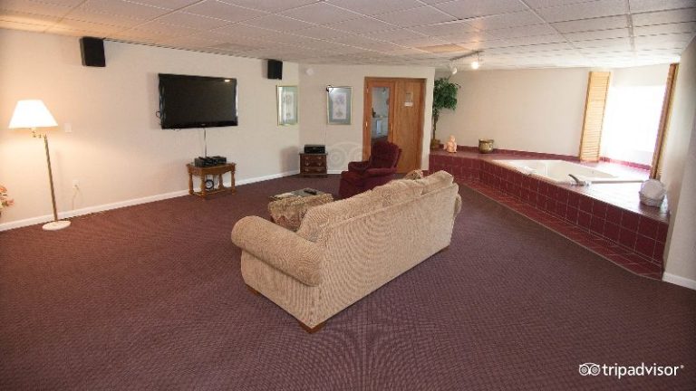 Zoder’s Inn & Suites