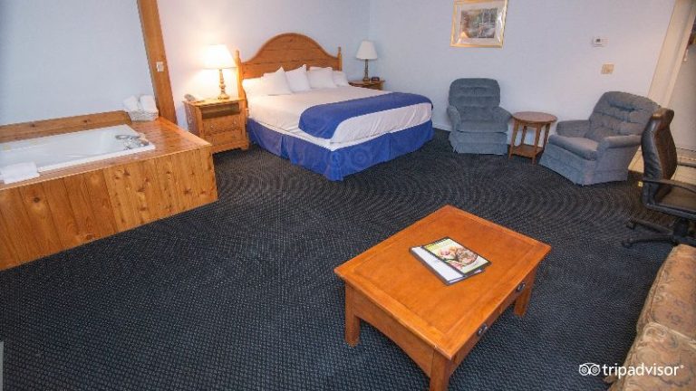 Zoder’s Inn & Suites