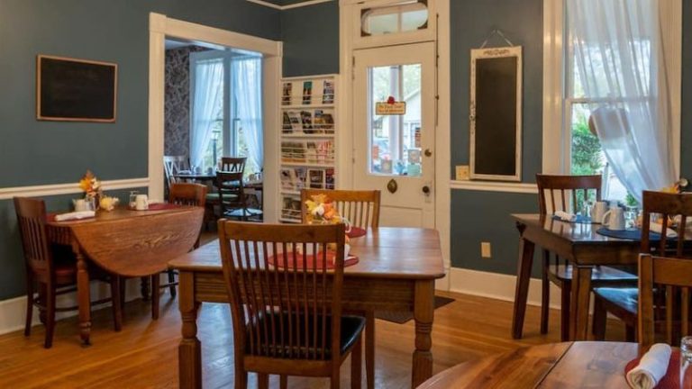 5 Ojo Inn Bed and Breakfast