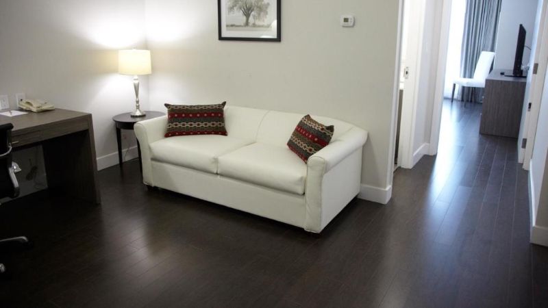 Admiral Inn & Suites, room with private jacuzzi, photo 7