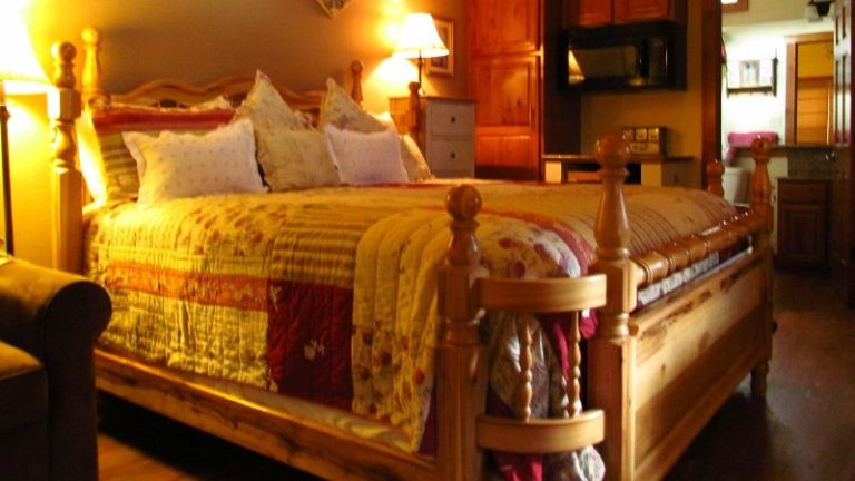 Allseasons Treehouse Village