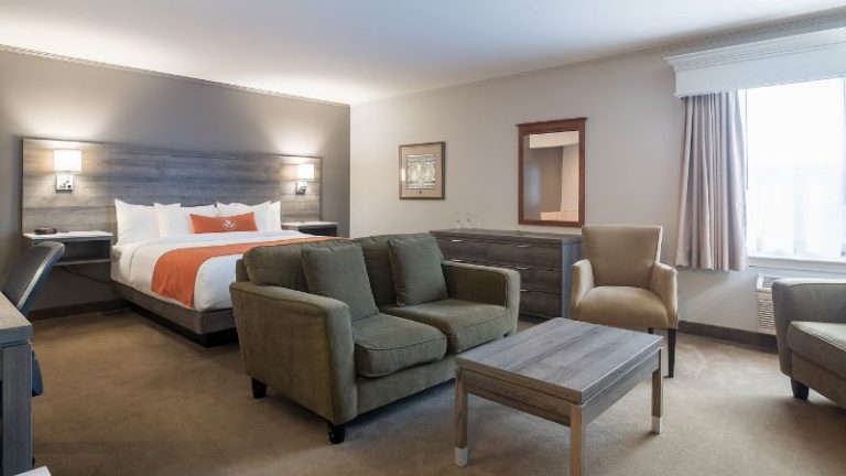 Amsterdam Inn & Suites Moncton