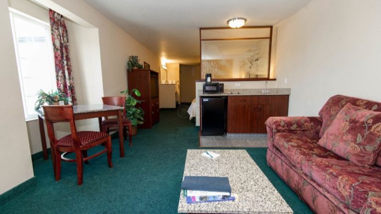 Ashley Inn and Suites