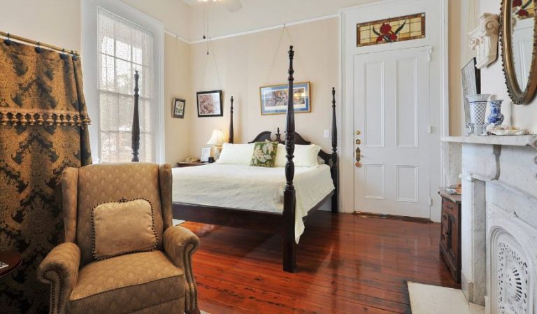 Ashton’s Bed and Breakfast