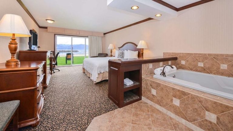 Best Western Edgewater Resort