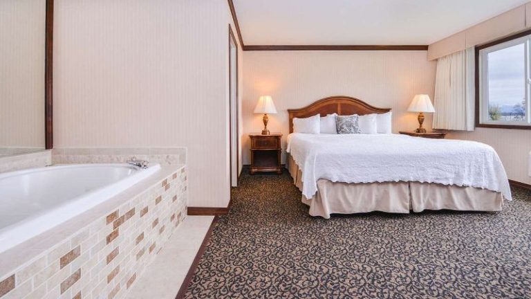 Best Western Edgewater Resort