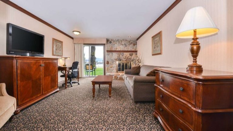 Best Western Edgewater Resort