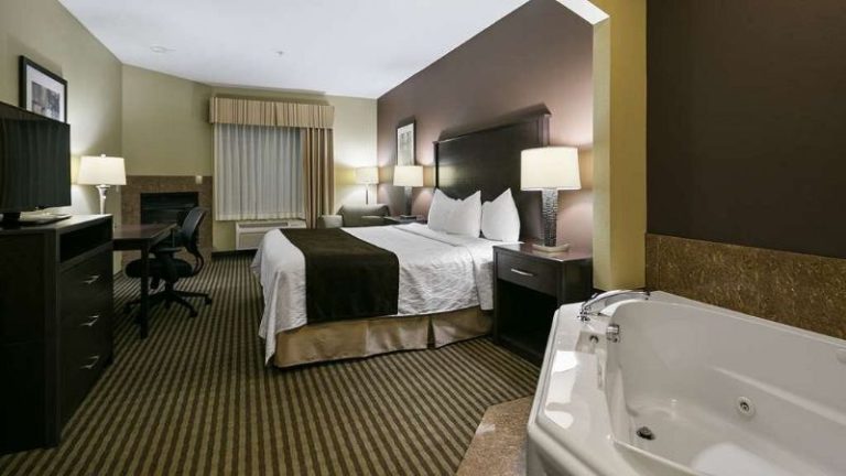 Best Western Plus Port of Camas-Washougal Convention Center