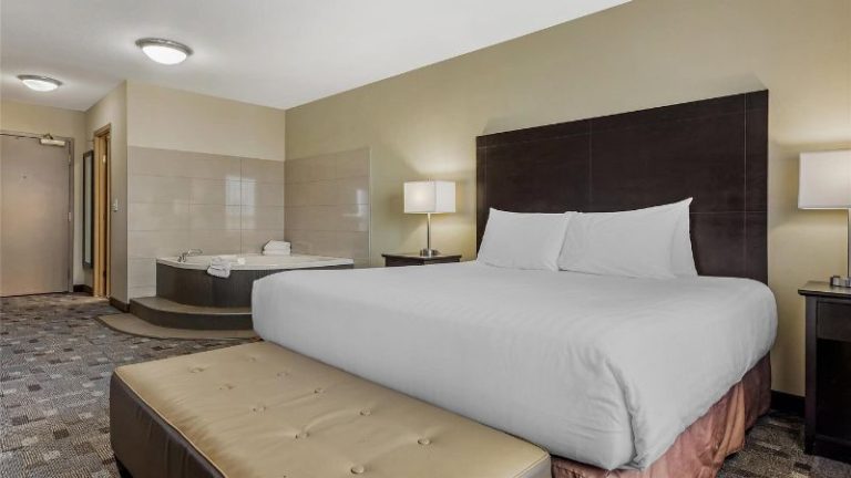 Best Western Plus Red Deer Inn & Suites