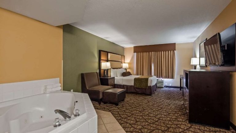 Best Western Plus Vancouver Mall Dr Hotel & Suites