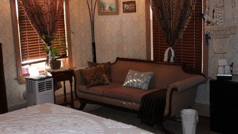 Carriage Stop Bed & Breakfast