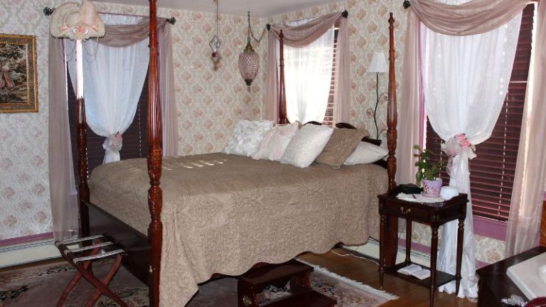 Carriage Stop Bed & Breakfast