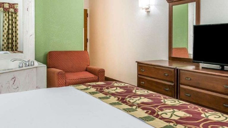 Clarion Inn I-94 Near Expo Center