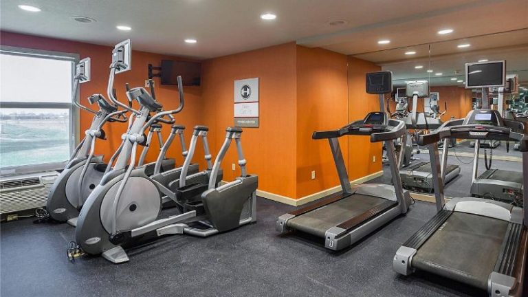 Clarion Inn & Suites Evansville Eastland Area