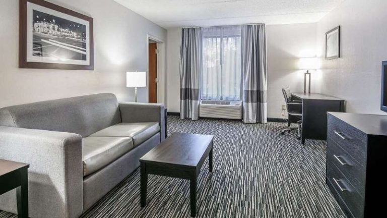 Comfort Inn University