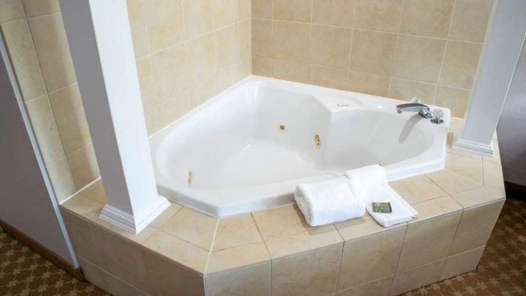 Country Inn & Suites by Radisson, Wilmington, NC