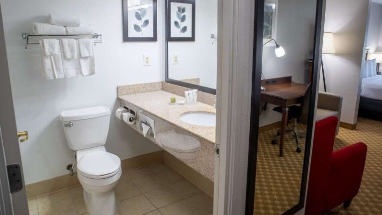 Country Inn & Suites by Radisson, Wilmington, NC
