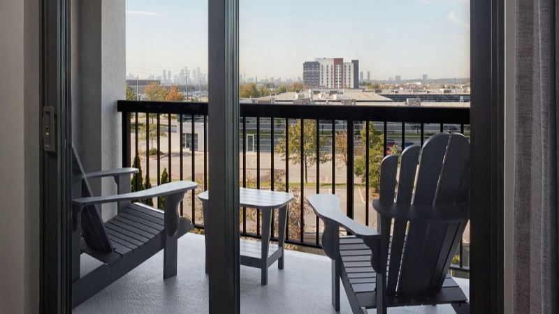 Courtyard by Marriott Mississauga-Airport Corporate Centre West, room with private jacuzzi, photo 5