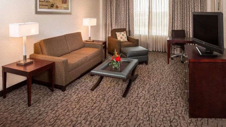 DoubleTree by Hilton Hotel Lafayette