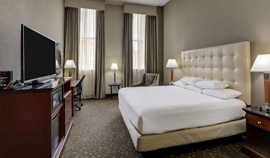 Drury Plaza Hotel New Orleans, room with private jacuzzi, photo 2