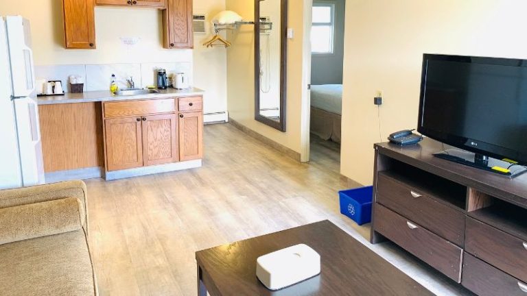 Empire Inn & Suites