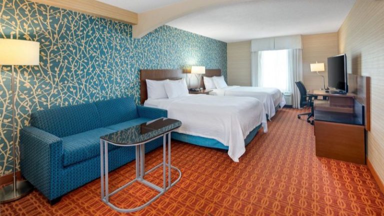 Fairfield Inn & Suites Toronto Airport