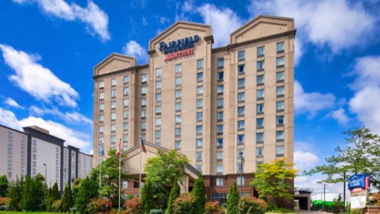 Fairfield Inn & Suites Toronto Airport