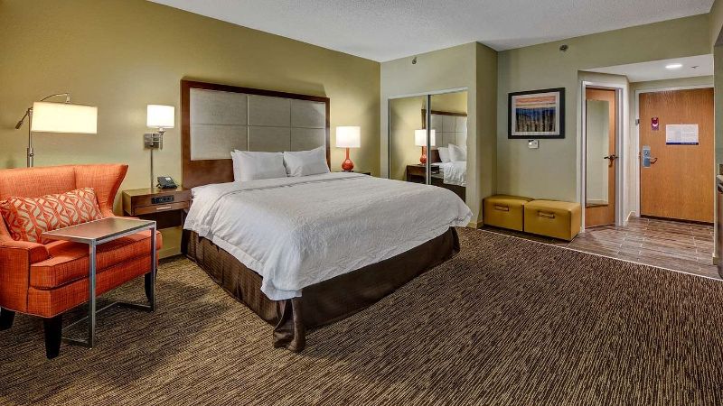 Hampton Inn Concord / Kannapolis, room with private jacuzzi, photo 2
