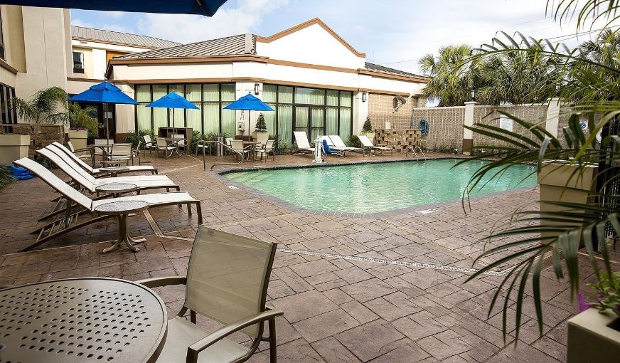 Holiday Inn Express & Suites New Orleans Airport South, an IHG Hotel, room with private jacuzzi, photo 8