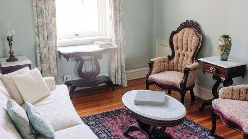 Ironclad Inn, room with private jacuzzi, photo 4
