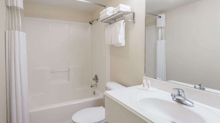 Knights Inn Waco South
