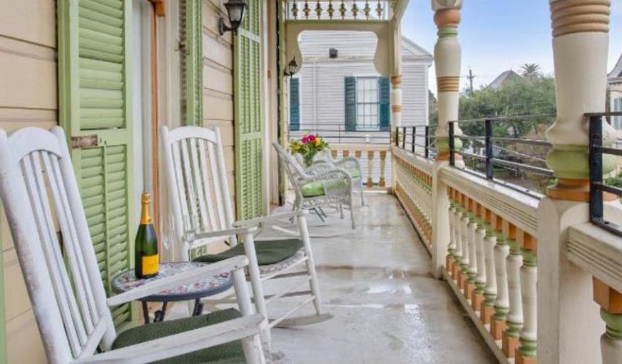 Maison Perrier, room with private jacuzzi, photo 8
