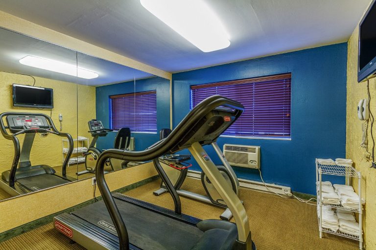 Motel 6 Green Bay, WI – Lambeau