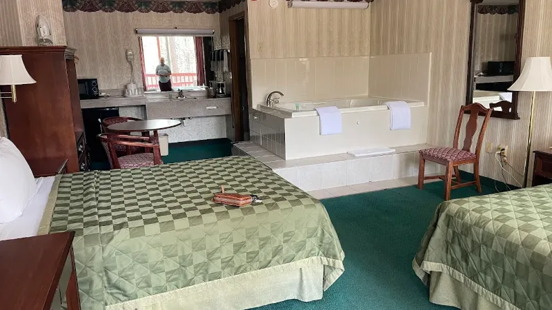 Ozarka Lodge