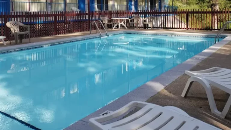 Ozarka Lodge