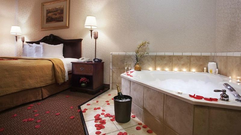 Quality Inn & Suites Near University