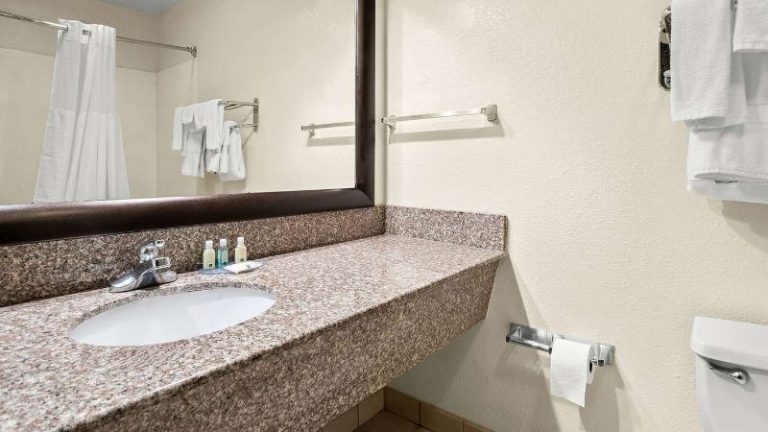 Quality Inn & Suites Lafayette
