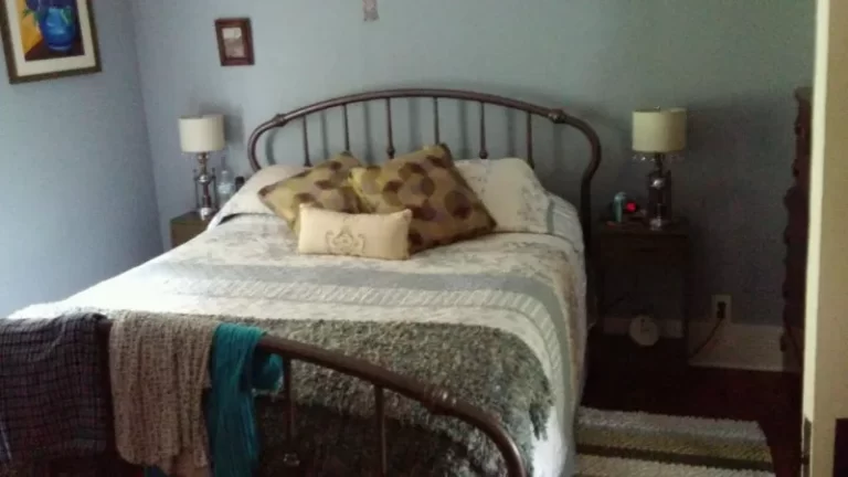 Red Bud Manor Inn
