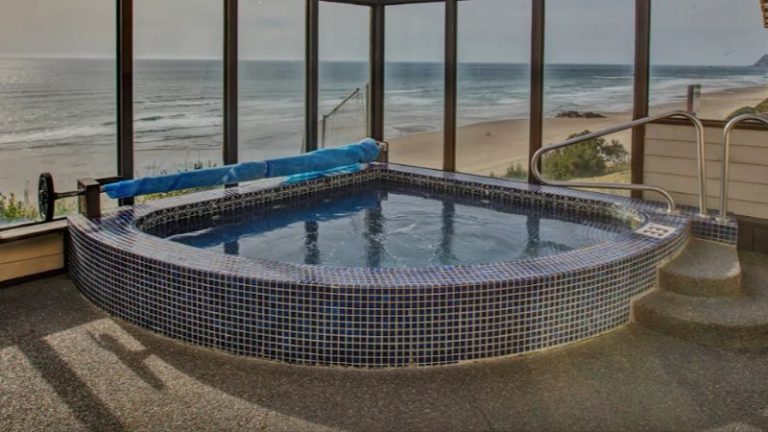 Seahorse Oceanfront Lodging