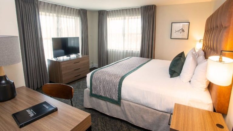 Shearwater Inn