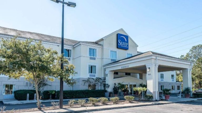 Sleep Inn & Suites University / Shands