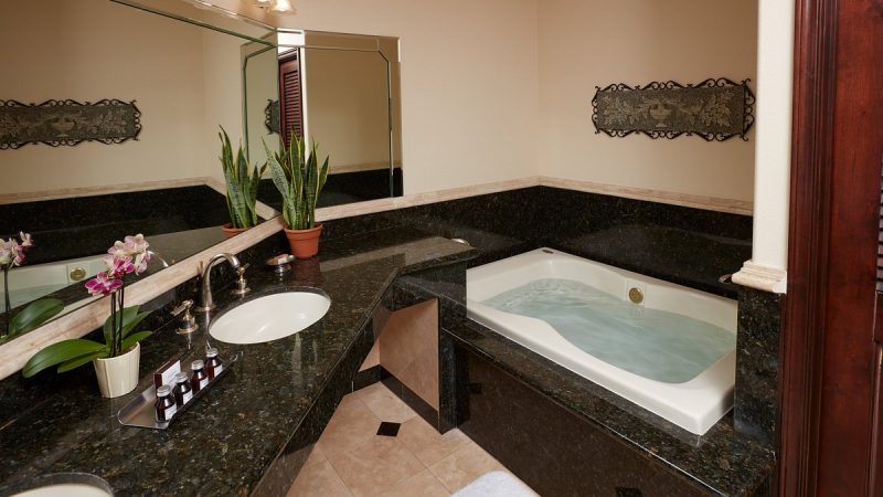 South Coast Winery Resort & Spa, room with private jacuzzi, photo 1