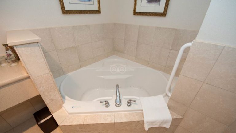The Bellmoor Inn & Spa