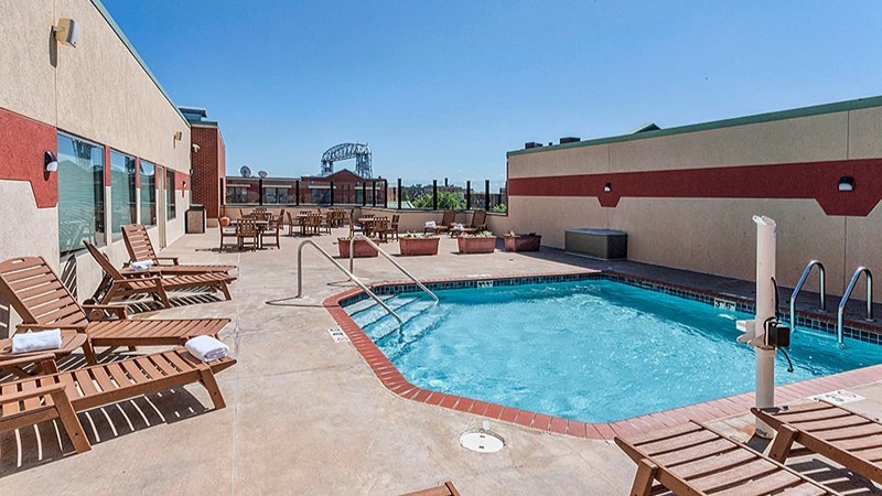 The Inn on Lake Superior, room with private jacuzzi, photo 8