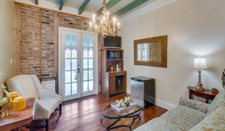 The New Orleans Jazz Quarters (name chnaged)