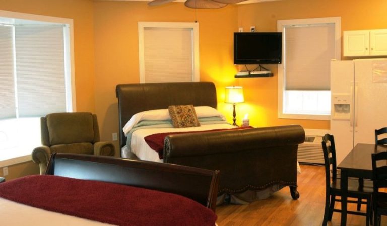 Acorn Hill Lodge And Spa